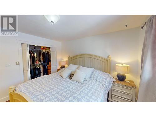 2001 4Th Avenue S, Cranbrook, BC - Indoor Photo Showing Bedroom