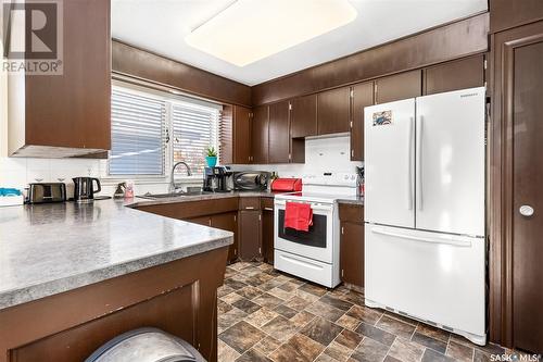 1336 Albert Street, Moose Jaw, SK - Indoor Photo Showing Kitchen