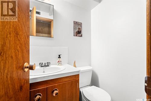 1336 Albert Street, Moose Jaw, SK - Indoor Photo Showing Bathroom