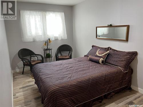 836 Outlook Avenue Sw, Moose Jaw, SK - Indoor Photo Showing Bedroom