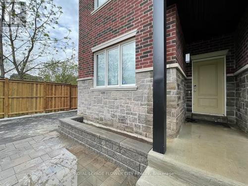 1103 Orchard Road, Mississauga, ON - Outdoor