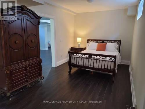 1103 Orchard Road, Mississauga, ON - Indoor Photo Showing Bedroom