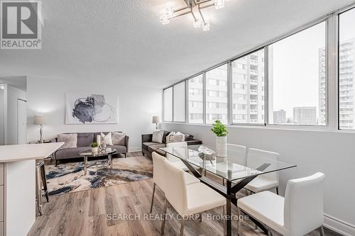 1108 - 3590 Kaneff Crescent, Mississauga, ON - Indoor Photo Showing Dining Room