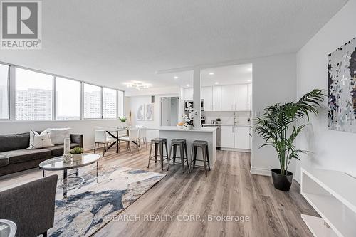 1108 - 3590 Kaneff Crescent, Mississauga, ON - Indoor Photo Showing Living Room