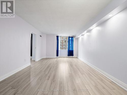 1208 - 300 Webb Drive, Mississauga, ON - Indoor Photo Showing Other Room