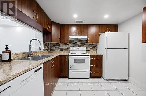 1208 - 300 Webb Drive, Mississauga, ON - Indoor Photo Showing Kitchen With Double Sink