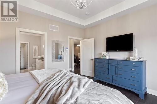 7448 Silverleaf Lane, Lasalle, ON - Indoor Photo Showing Bedroom