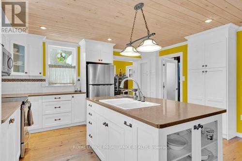 1458 Baptist Church Road, Stirling-Rawdon, ON - Indoor Photo Showing Kitchen