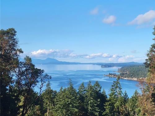 879 Rainbow Rd, Salt Spring, BC 