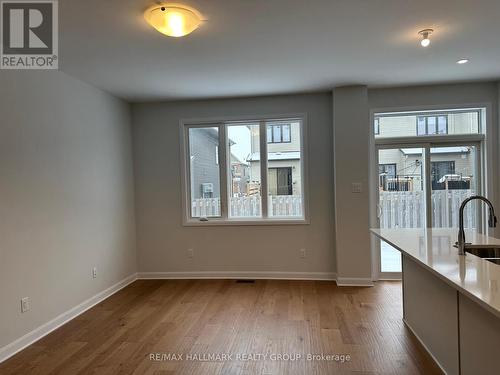 319 Establish Avenue, Ottawa, ON - Indoor