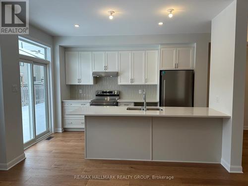 319 Establish Avenue, Ottawa, ON - Indoor Photo Showing Kitchen With Double Sink