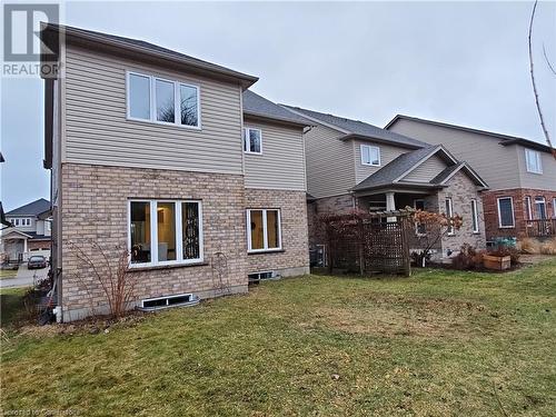 Rear view of property with a lawn - 218 Gravel Ridge Trail, Kitchener, ON - Outdoor