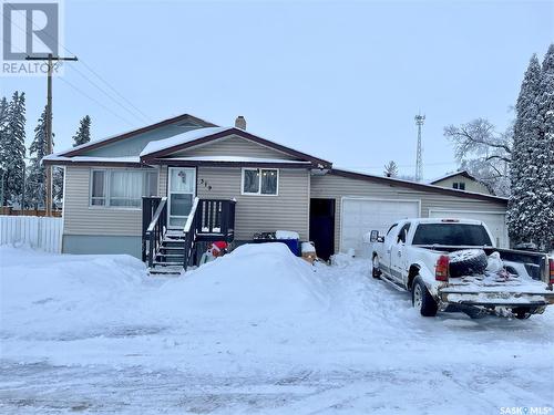 319 6Th Avenue W, Biggar, SK - Outdoor