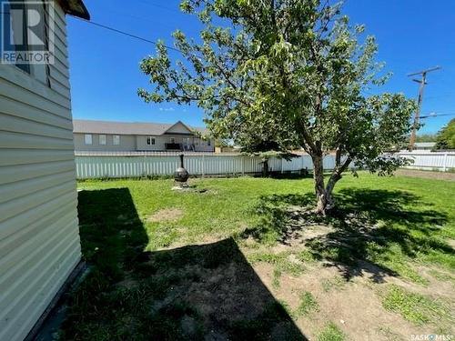 319 6Th Avenue W, Biggar, SK - Outdoor