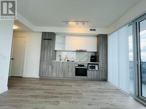 5206 - 138 Downes Street, Toronto, ON - Indoor Photo Showing Kitchen