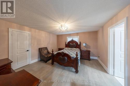 123 Alexander Lawrie Avenue, Markham, ON - Indoor Photo Showing Bedroom