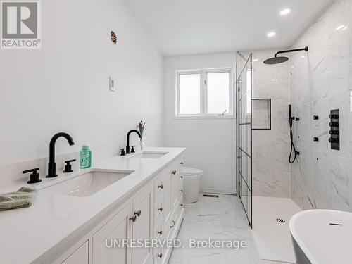 2982 Earl Street, Innisfil, ON - Indoor Photo Showing Bathroom