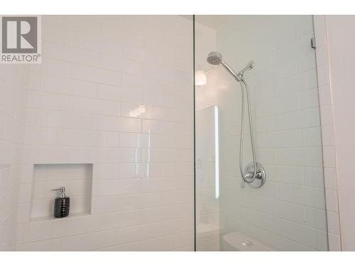 1415 Earl Street, Rossland, BC - Indoor Photo Showing Bathroom