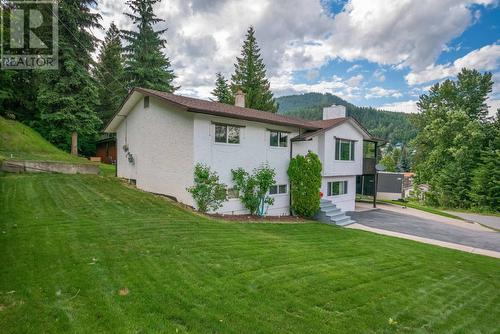 1415 Earl Street, Rossland, BC - Outdoor