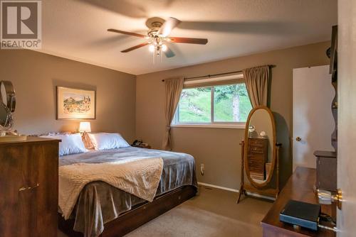 1415 Earl Street, Rossland, BC - Indoor Photo Showing Bedroom