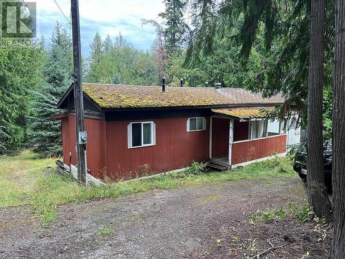 2735 Hilltop Road, Sorrento, BC - Outdoor