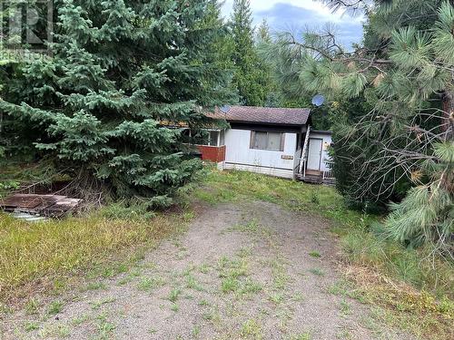 2735 Hilltop Road, Sorrento, BC - Outdoor