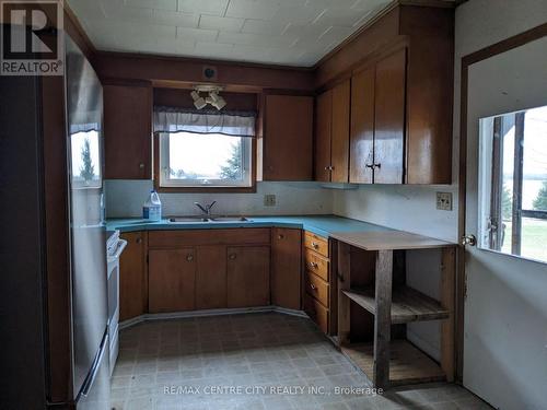 52681 Calton Line, Malahide, ON - Indoor Photo Showing Kitchen With Double Sink