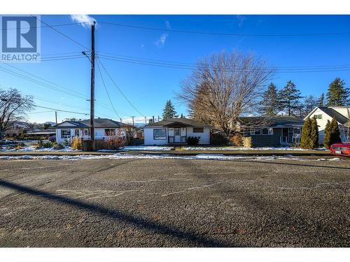 3502 17Th Street, Vernon, BC - Outdoor