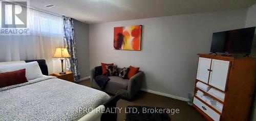 Bsmnt - 25 Cheryl Court, Brampton, ON - Indoor Photo Showing Bedroom