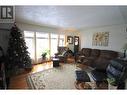 1000 32 Avenue, Vernon, BC  - Indoor Photo Showing Living Room 