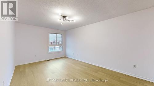 80 Rejane Crescent, Vaughan, ON - Indoor Photo Showing Other Room