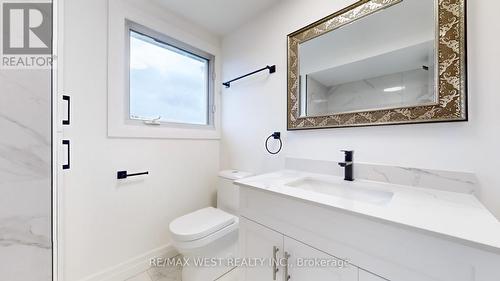 80 Rejane Crescent, Vaughan, ON - Indoor Photo Showing Bathroom