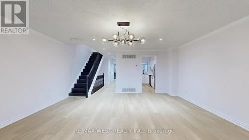 80 Rejane Crescent, Vaughan, ON - Indoor Photo Showing Other Room