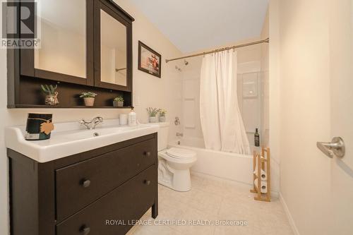 20 Country Stroll Crescent, Caledon, ON - Indoor Photo Showing Bathroom