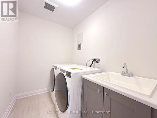 2805 Albatross Way, Pickering, ON - Indoor Photo Showing Laundry Room