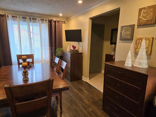 Living room - 556 63E Avenue, Laval (Chomedey), QC - Indoor Photo Showing Dining Room