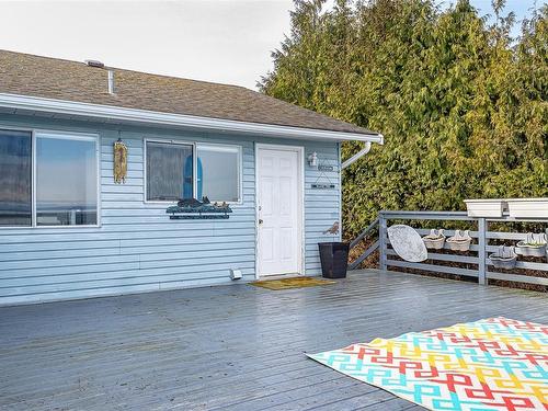 5545 Island Hwy, Qualicum Beach, BC 