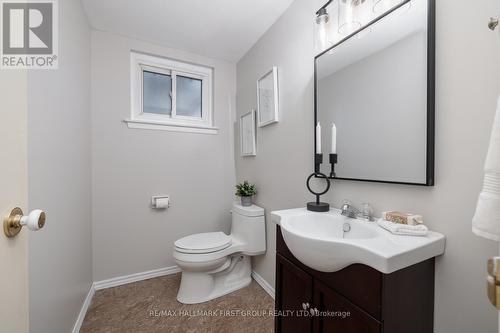 1395 Fundy Street, Oshawa, ON - Indoor Photo Showing Bathroom