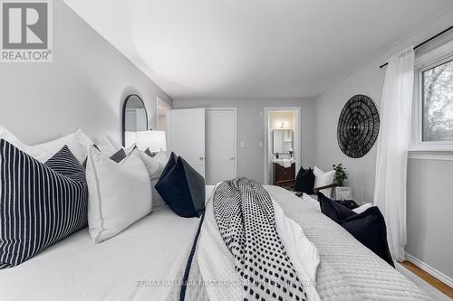 1395 Fundy Street, Oshawa, ON - Indoor Photo Showing Bedroom