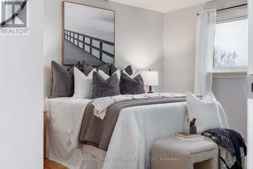 1395 Fundy Street, Oshawa, ON - Indoor Photo Showing Bedroom