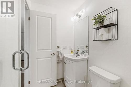 117 - 5 Spooner Crescent, Collingwood, ON -  Photo Showing Bathroom