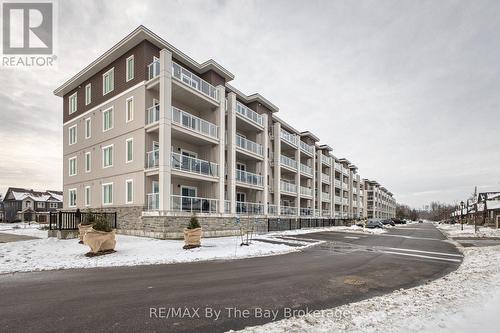 117 - 5 Spooner Crescent, Collingwood, ON - Outdoor With Balcony With Facade