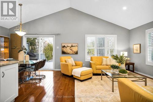 134 Fraser Crescent, Blue Mountains, ON - Indoor Photo Showing Living Room