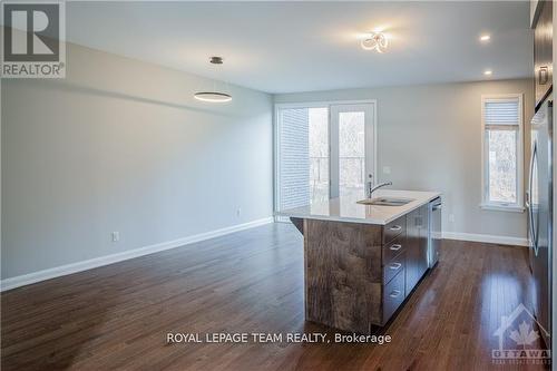 141 Boundstone Way, Ottawa, ON - Indoor Photo Showing Kitchen With Double Sink