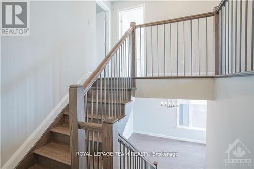 141 Boundstone Way, Ottawa, ON - Indoor Photo Showing Other Room