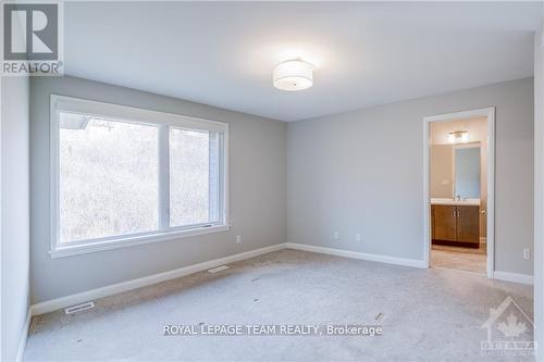 141 Boundstone Way, Ottawa, ON - Indoor Photo Showing Other Room