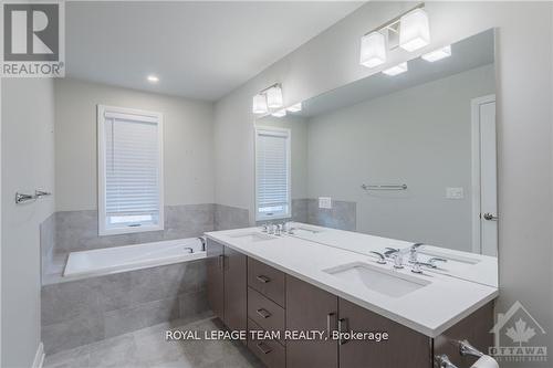 141 Boundstone Way, Ottawa, ON - Indoor Photo Showing Bathroom