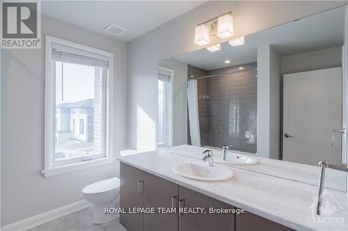 141 Boundstone Way, Ottawa, ON - Indoor Photo Showing Bathroom