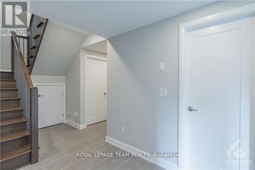 141 Boundstone Way, Ottawa, ON - Indoor Photo Showing Other Room