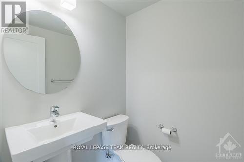 141 Boundstone Way, Ottawa, ON - Indoor Photo Showing Bathroom